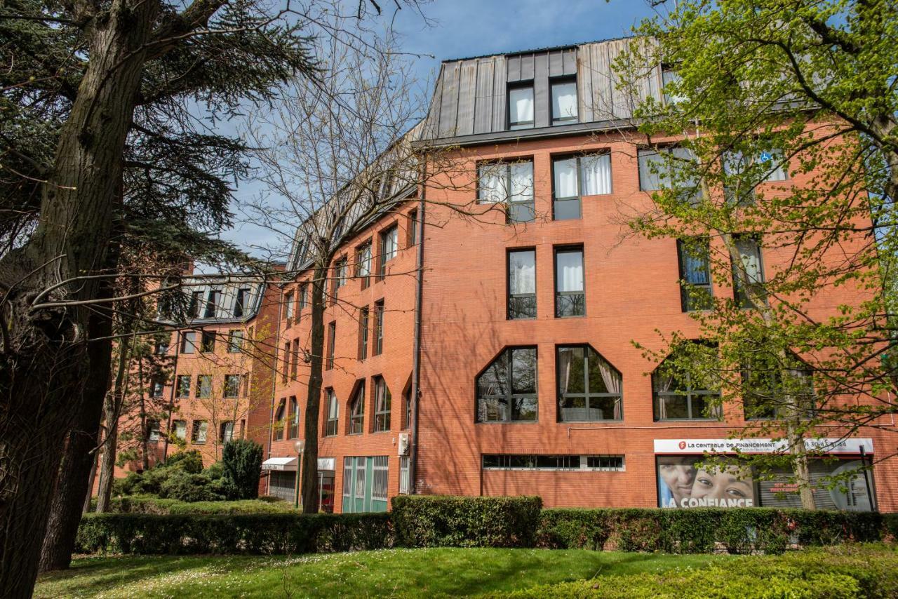 Hotel Garabel Plaisir Exterior photo