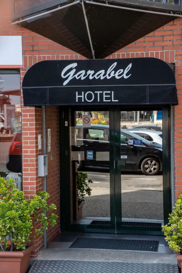 Hotel Garabel Plaisir Exterior photo